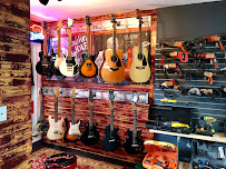Pawn Chicago 04