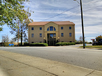 Synovus Bank 02