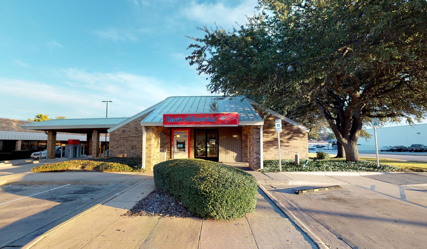 Bank of America (with Drive-thru ATM) 01