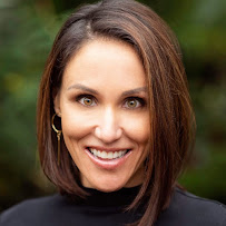 Hayley Westhoff | Chicago Real Estate Agent 01