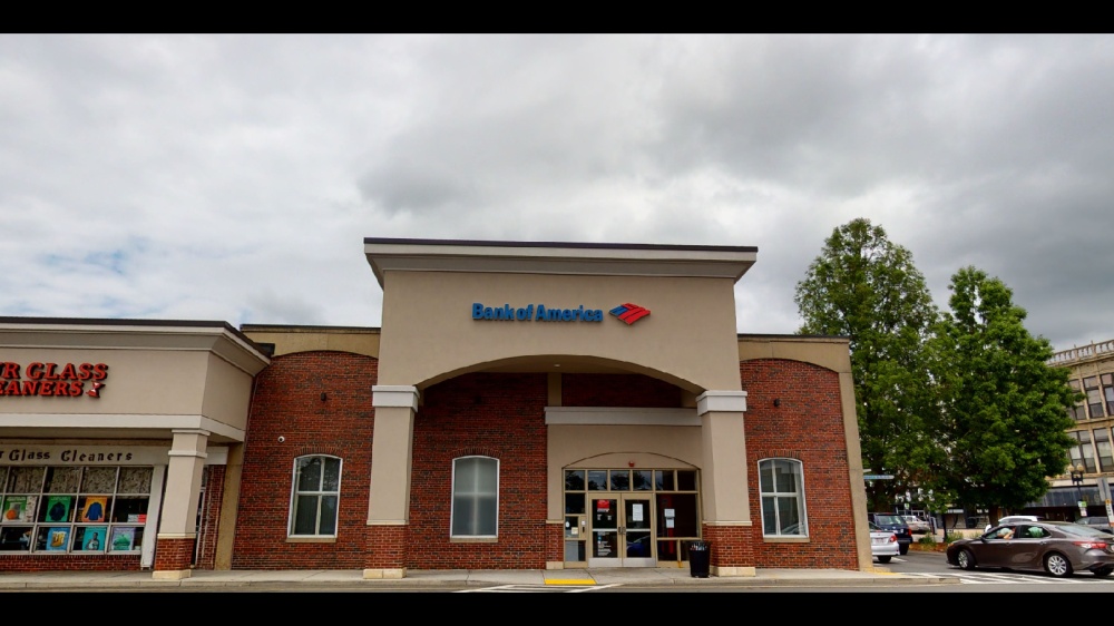 Bank of America (with Drive-thru ATM) 01