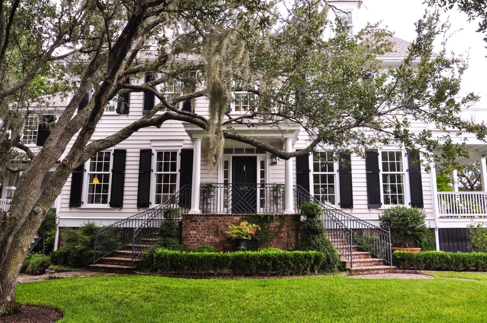 GARDNER, REALTORS 01