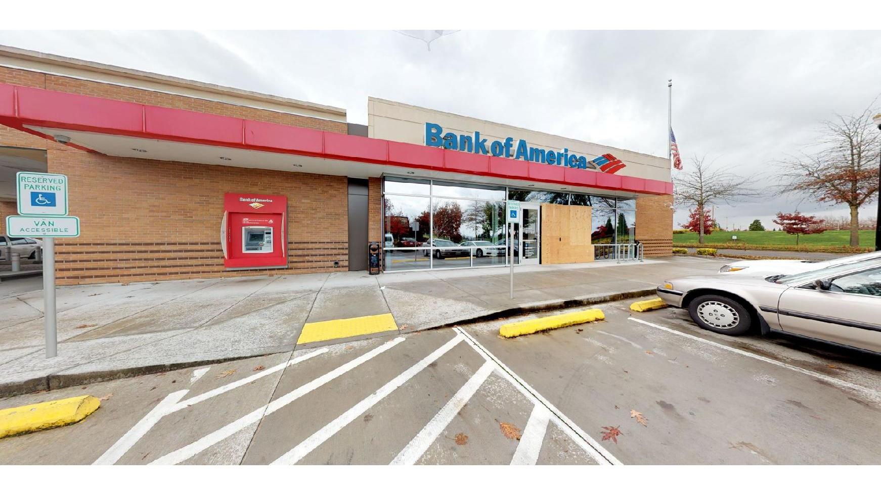Bank of America (with Drive-thru ATM) 01