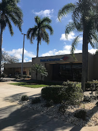 Bank of America (with Drive-thru ATM) 04