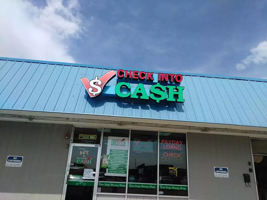 Check Into Cash 01