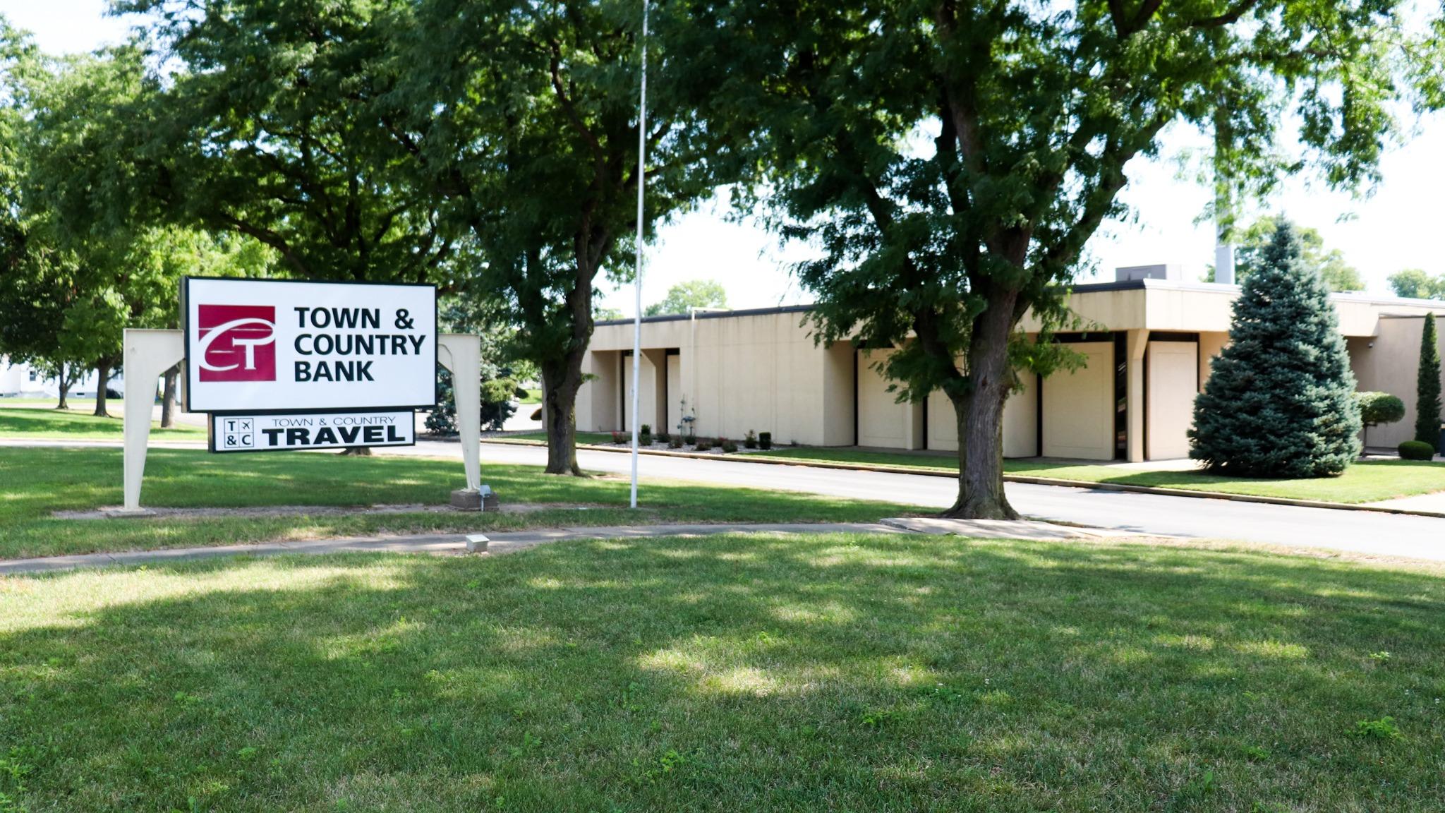 Town & Country Bank Midwest 01