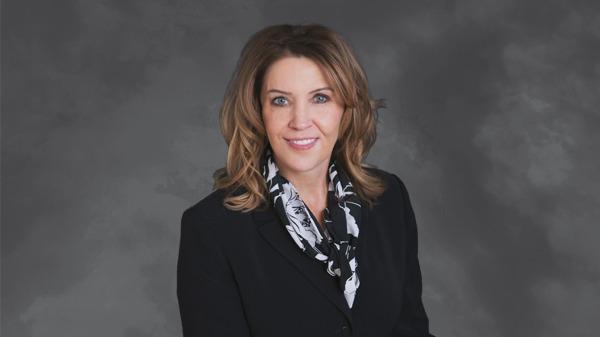 Tami Hartmann - Stockman Bank 01