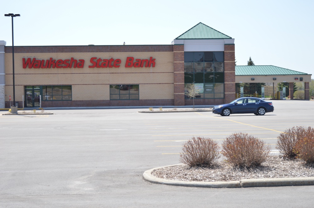 Waukesha State Bank 01