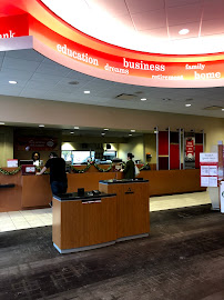 Bank of America (with Drive-thru services) 02