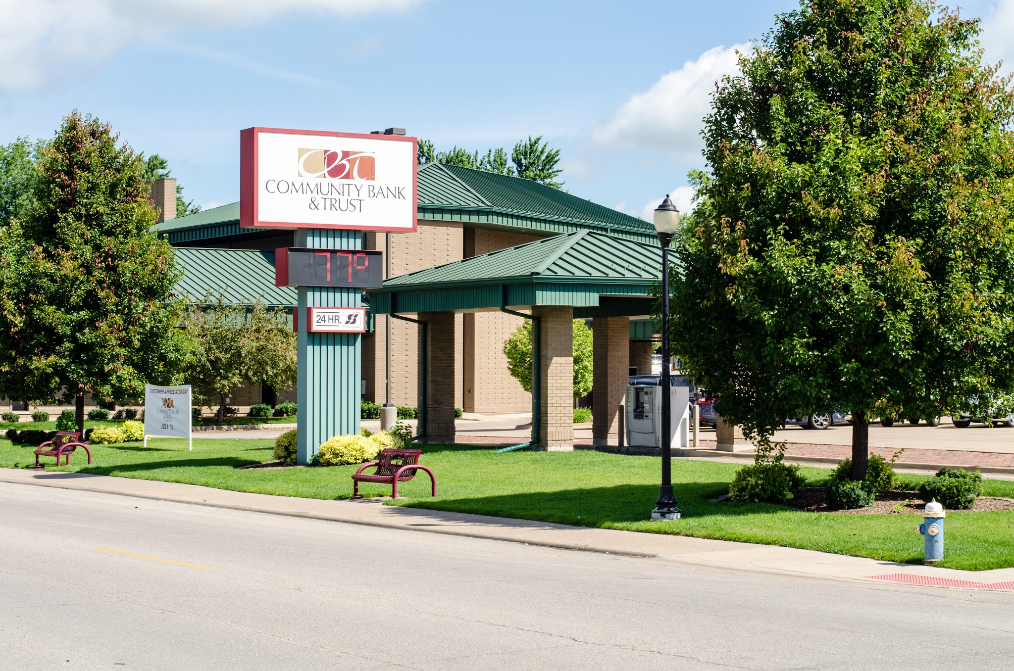 Community Bank & Trust 01
