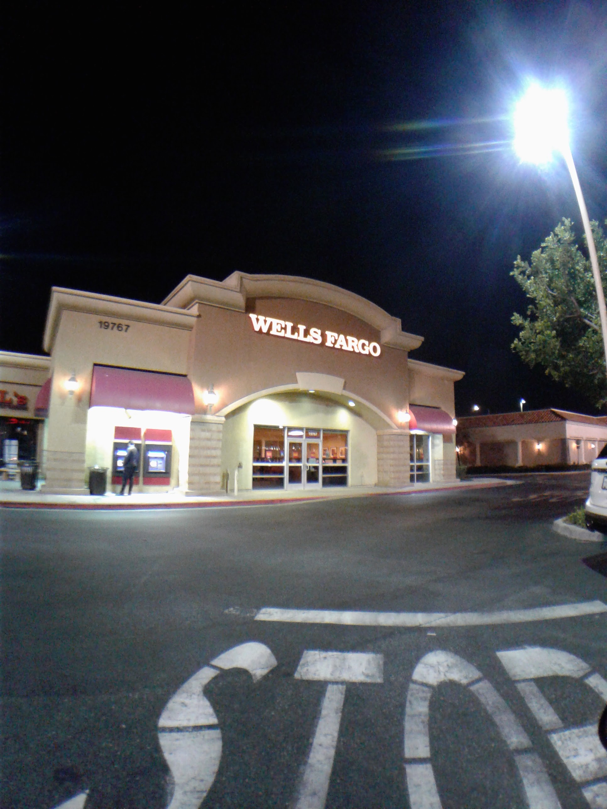 Wells Fargo Bank 01