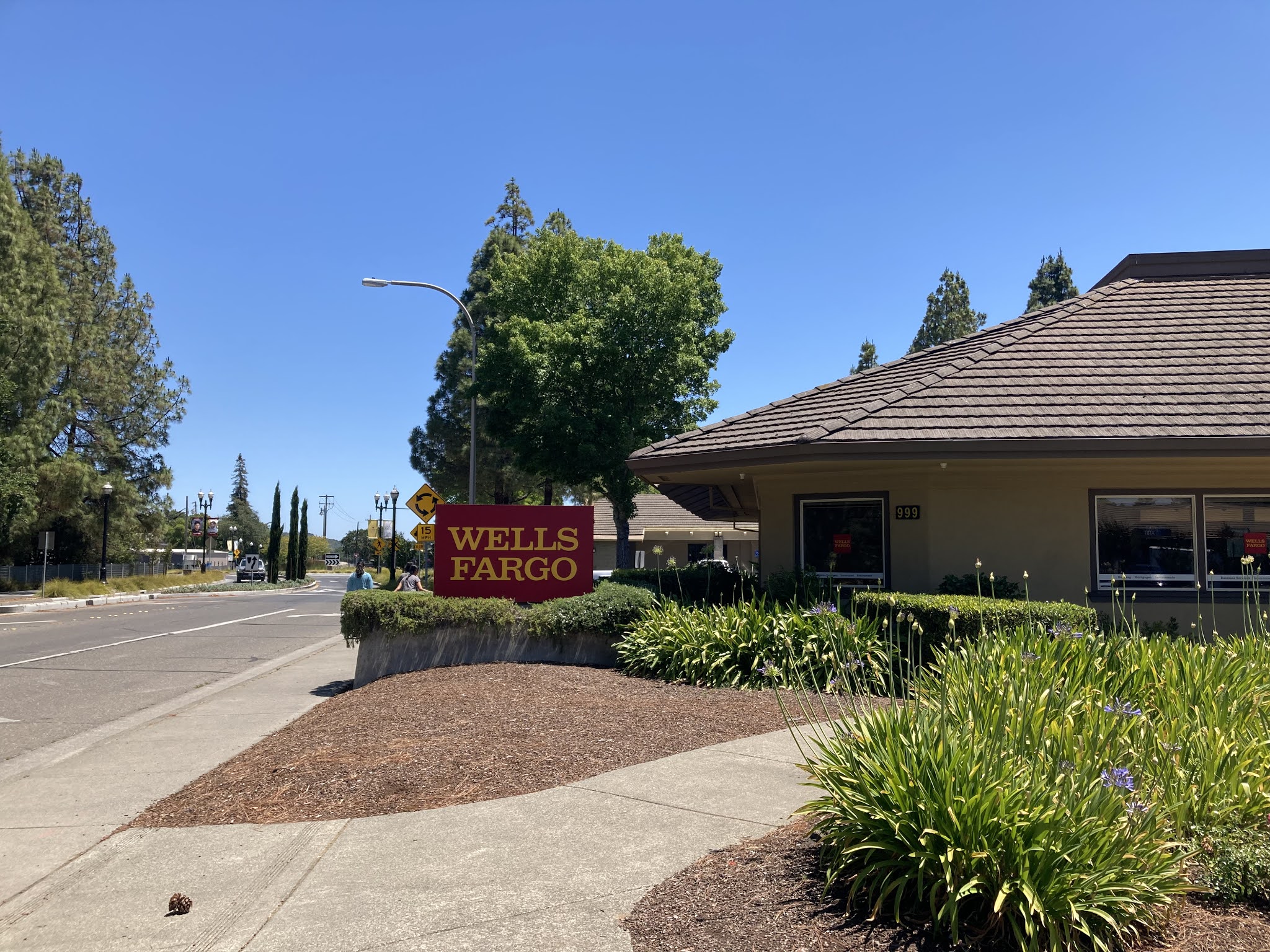 Wells Fargo Bank 01