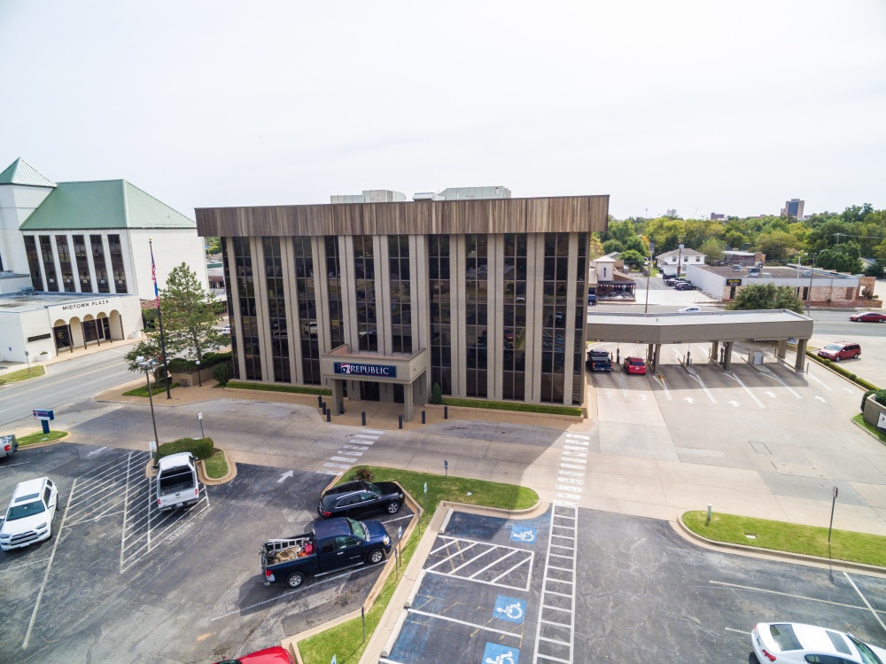 Armstrong Bank 01