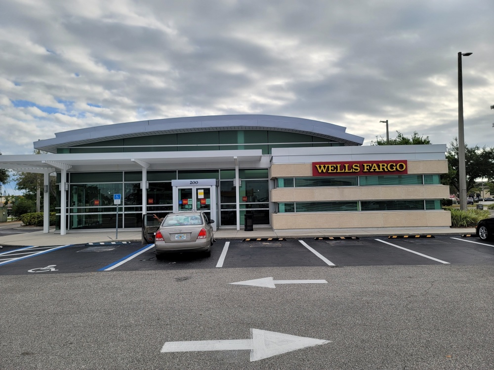 Wells Fargo Bank 01