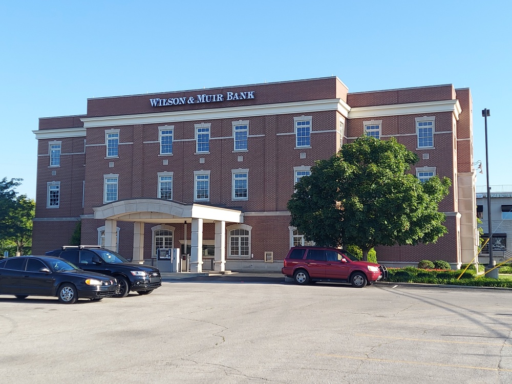 Wilson & Muir Bank & Trust 01