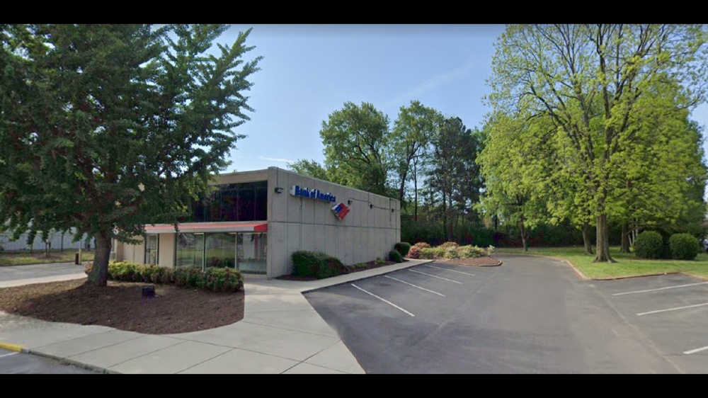 Bank of America (with Drive-thru ATM) 01