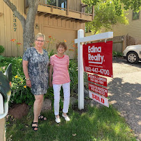 Edina Realty 02