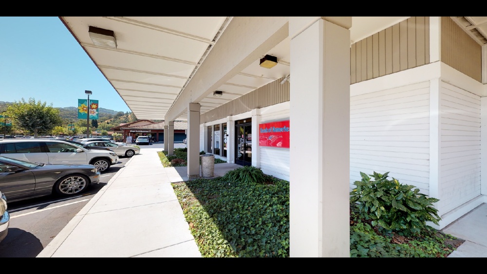 Bank of America (with Drive-thru ATM) 01