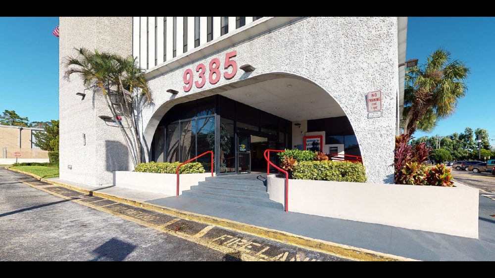 Bank of America (with Drive-thru ATM) 01