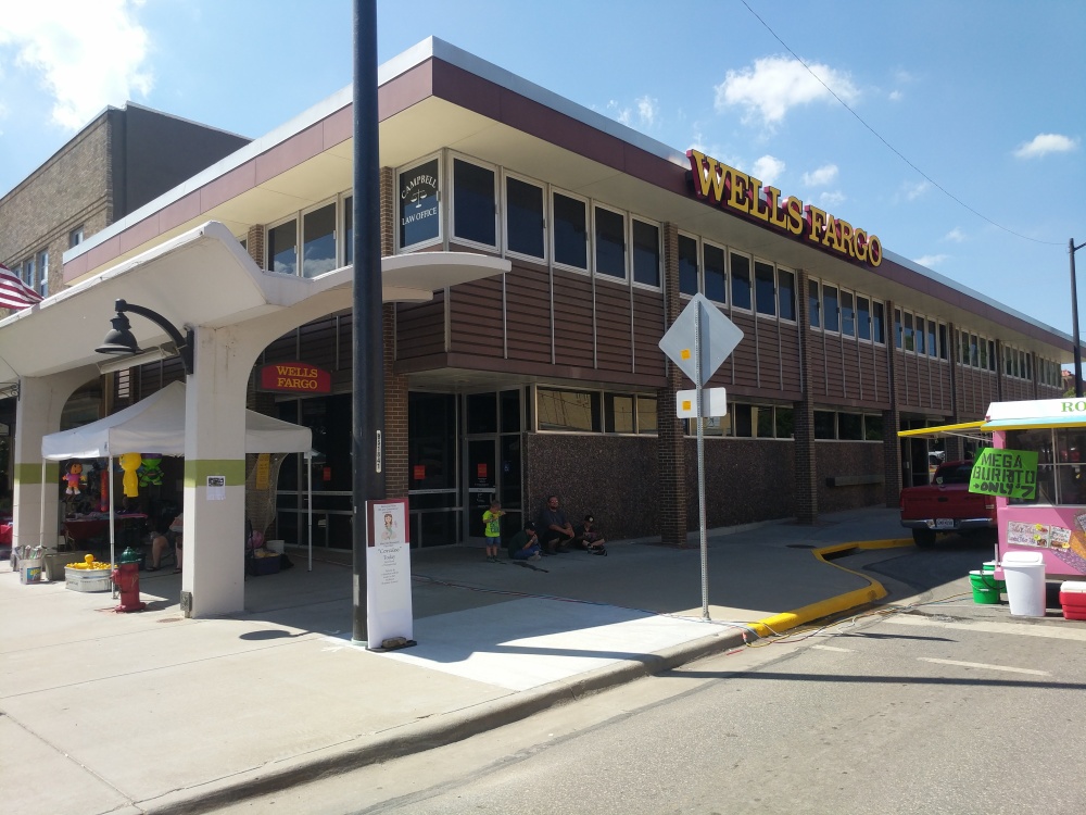 Wells Fargo Bank 01