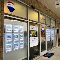 RE/MAX Realty Group 01