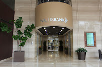 Wallis Bank 01
