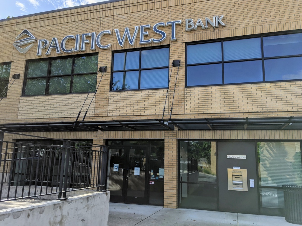 Pacific West Bank 01
