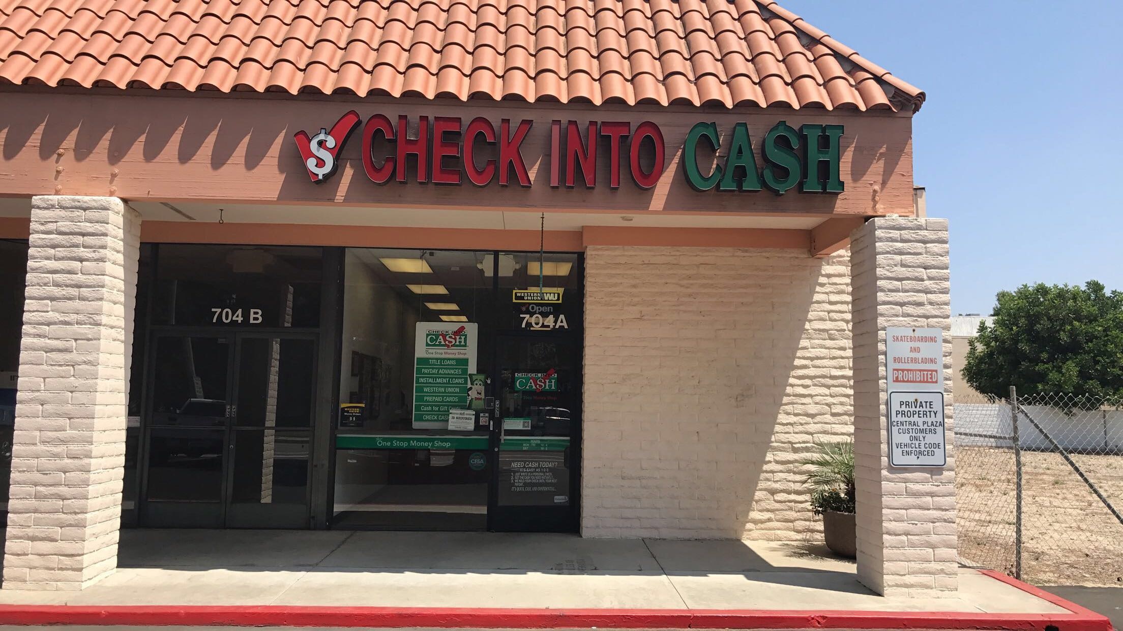 Check Into Cash 01