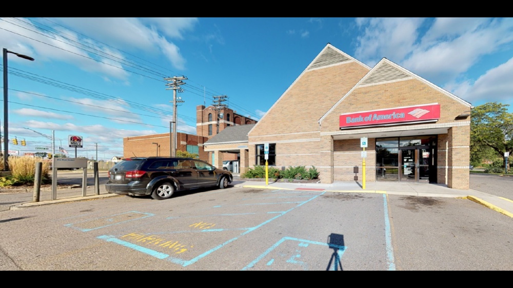 Bank of America (with Drive-thru ATM) 01