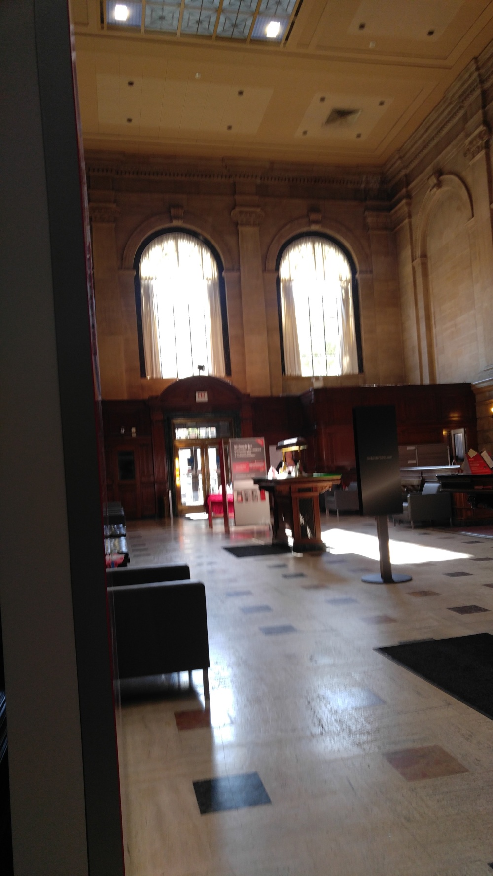 Santander Bank Branch 01