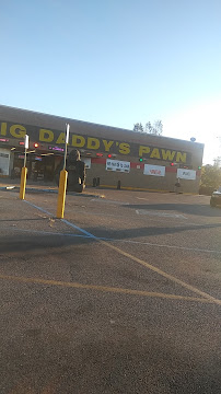 Big Daddy's Pawn 02
