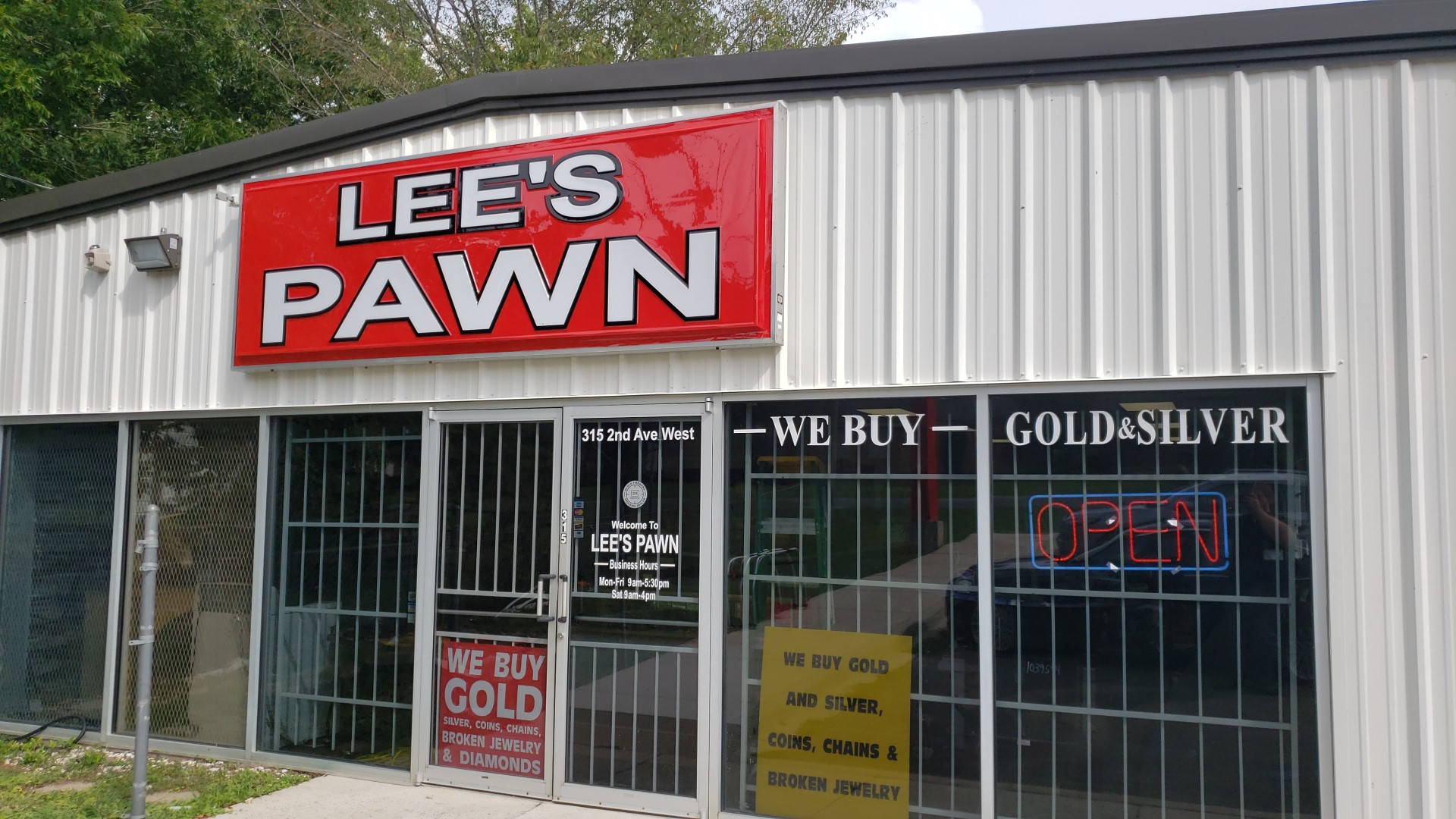 Lee's Pawn 01