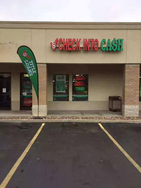 Check Into Cash 01