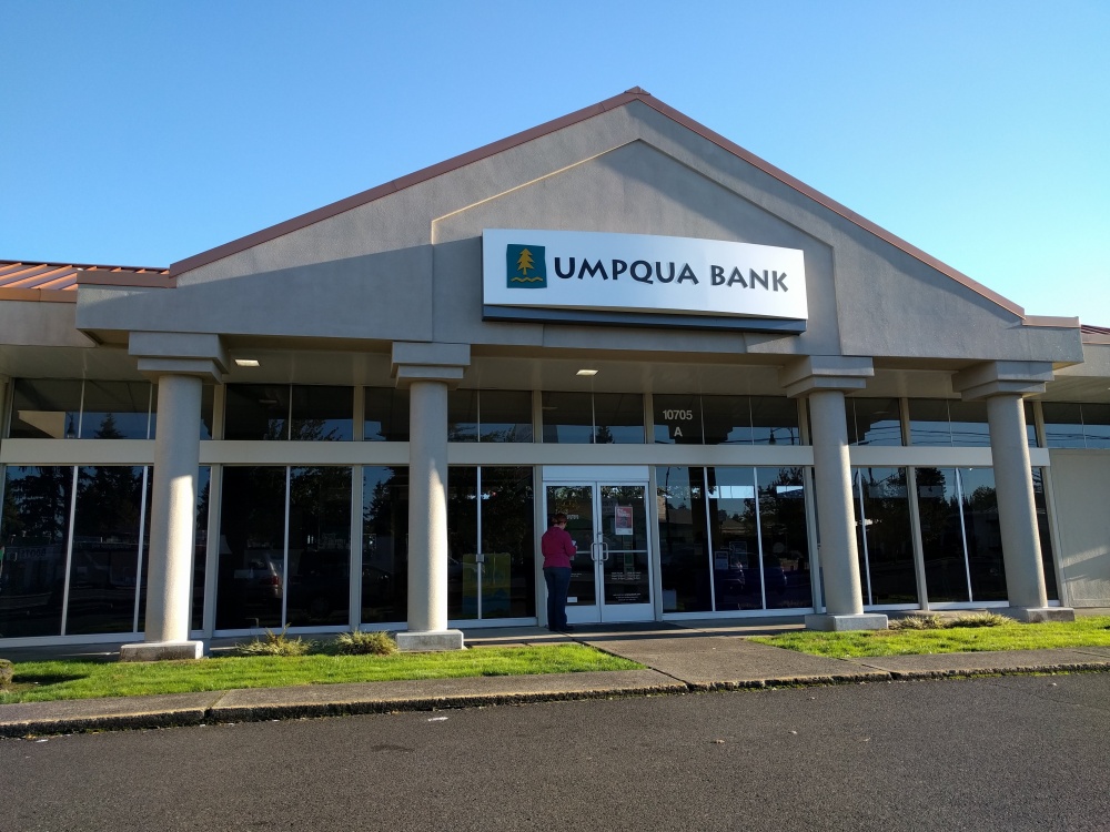 Umpqua Bank 01