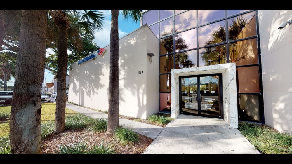 Bank of America (with Drive-thru ATM) 01