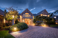 The Rebecca Francis Team, Berkshire Hathaway Fox & Roach, REALTORS® 04
