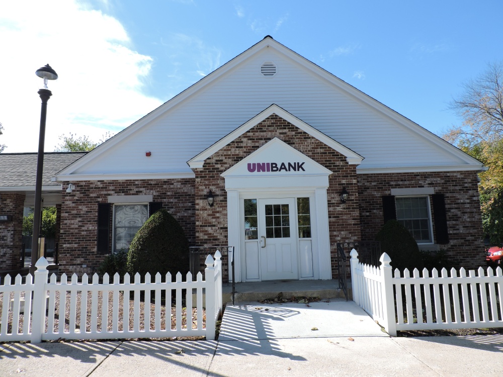 UniBank 01