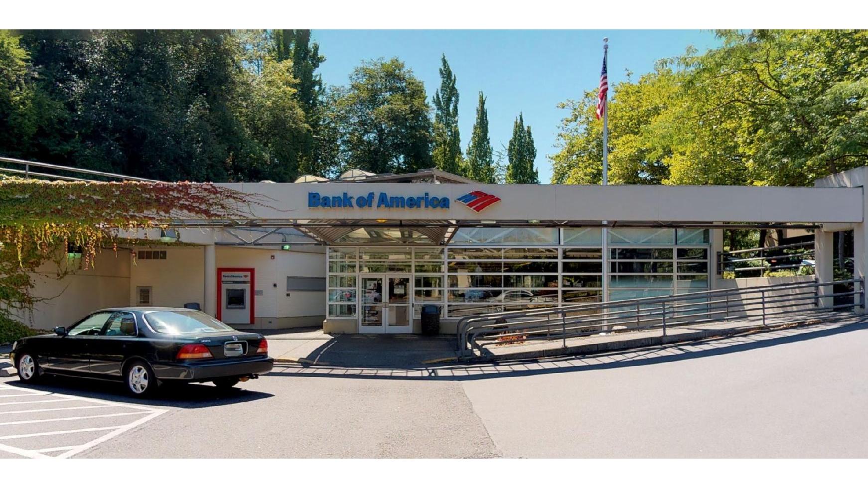 Bank of America (with Drive-thru ATM) 01