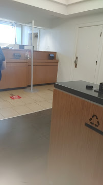 Bank of America (with Drive-thru ATM) 02