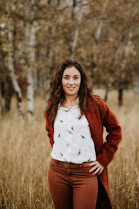 Adelina Hanson | Loan Officer 02