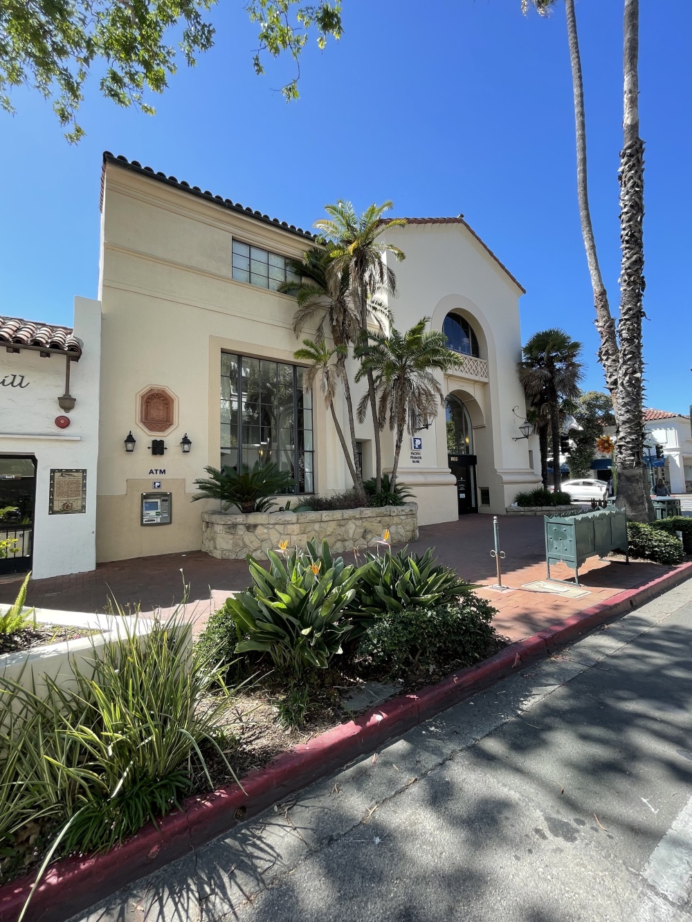 Pacific Premier Bank 01