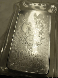 T & J Pawn Brokers 02