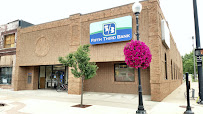 Fifth Third Bank & ATM 02