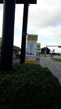 A-MAX Auto Insurance 03