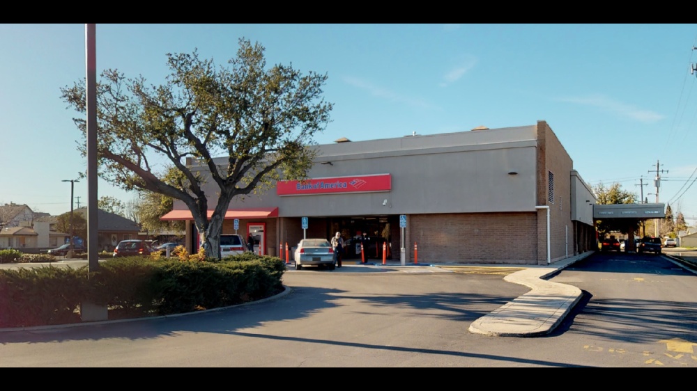 Bank of America (with Drive-thru ATM) 01