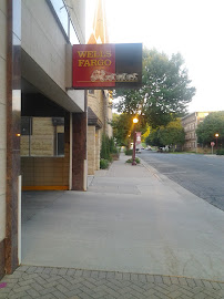 Wells Fargo Bank 02