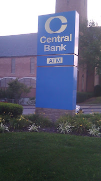 Central Bank & Trust Co. 04