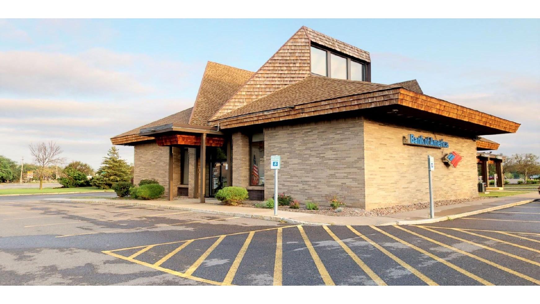 Bank of America (with Drive-thru ATM) 01