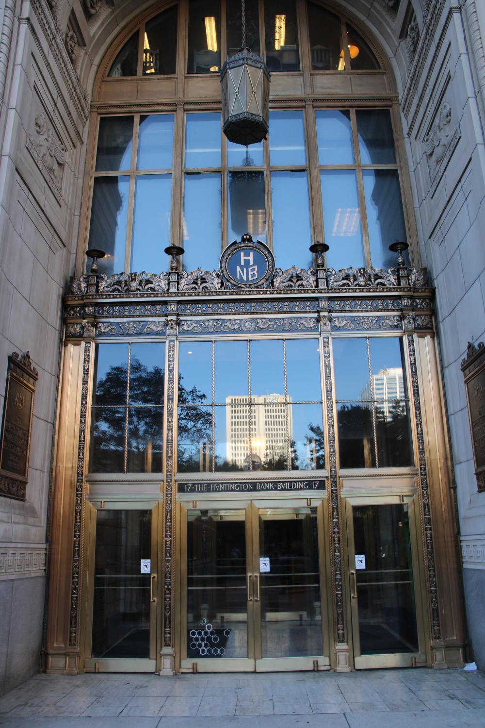 The Huntington Investment Company 01
