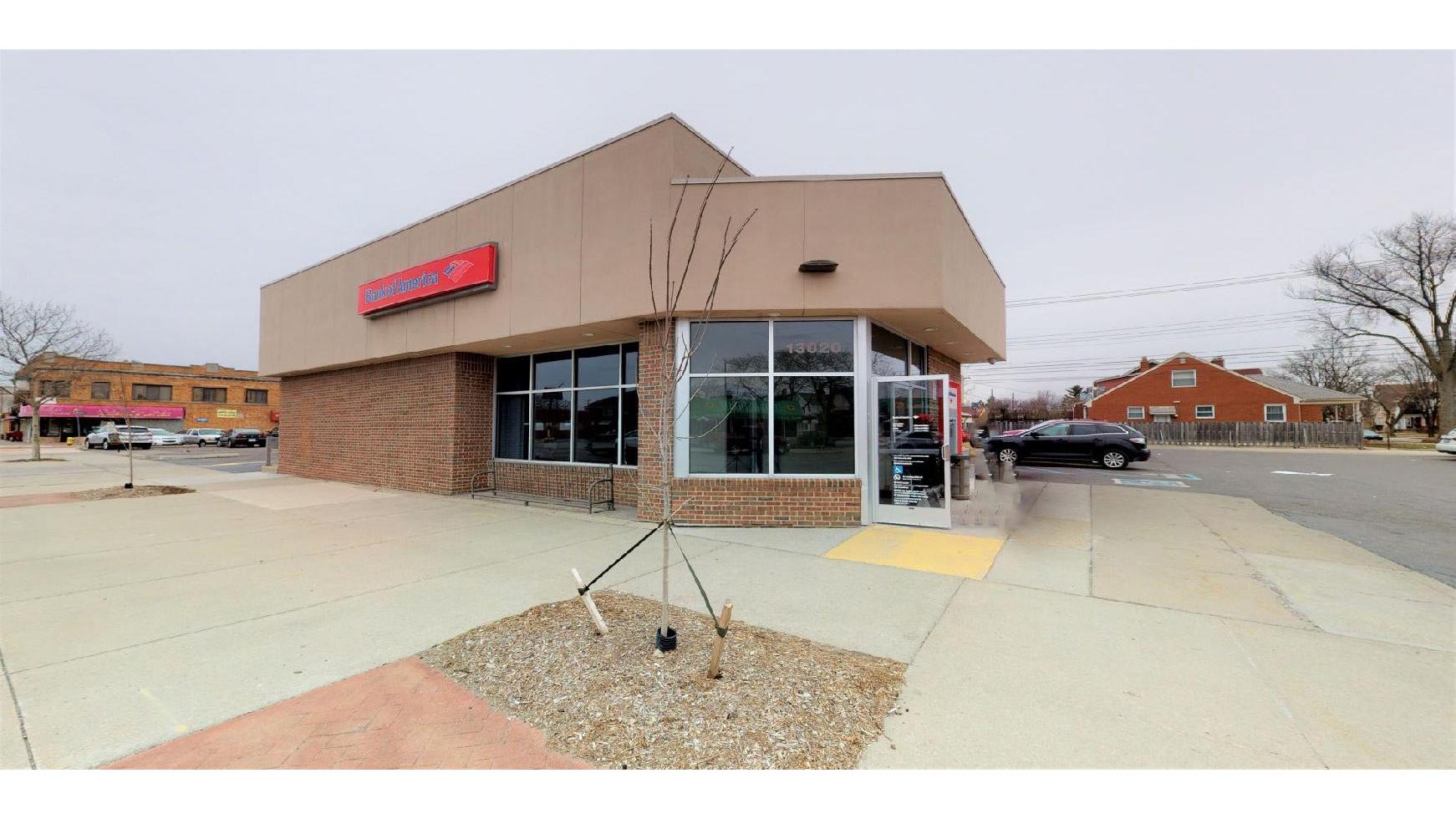 Bank of America (with Drive-thru ATM) 01